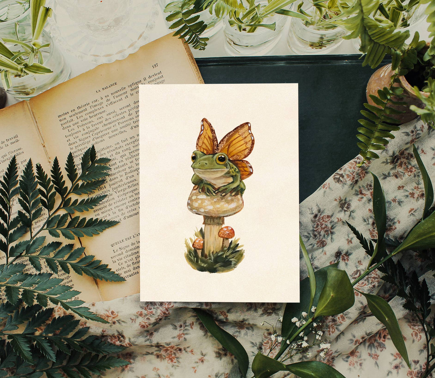 Impresión artística de rana hada y hongo | 5x7'' | Arte animal adorable