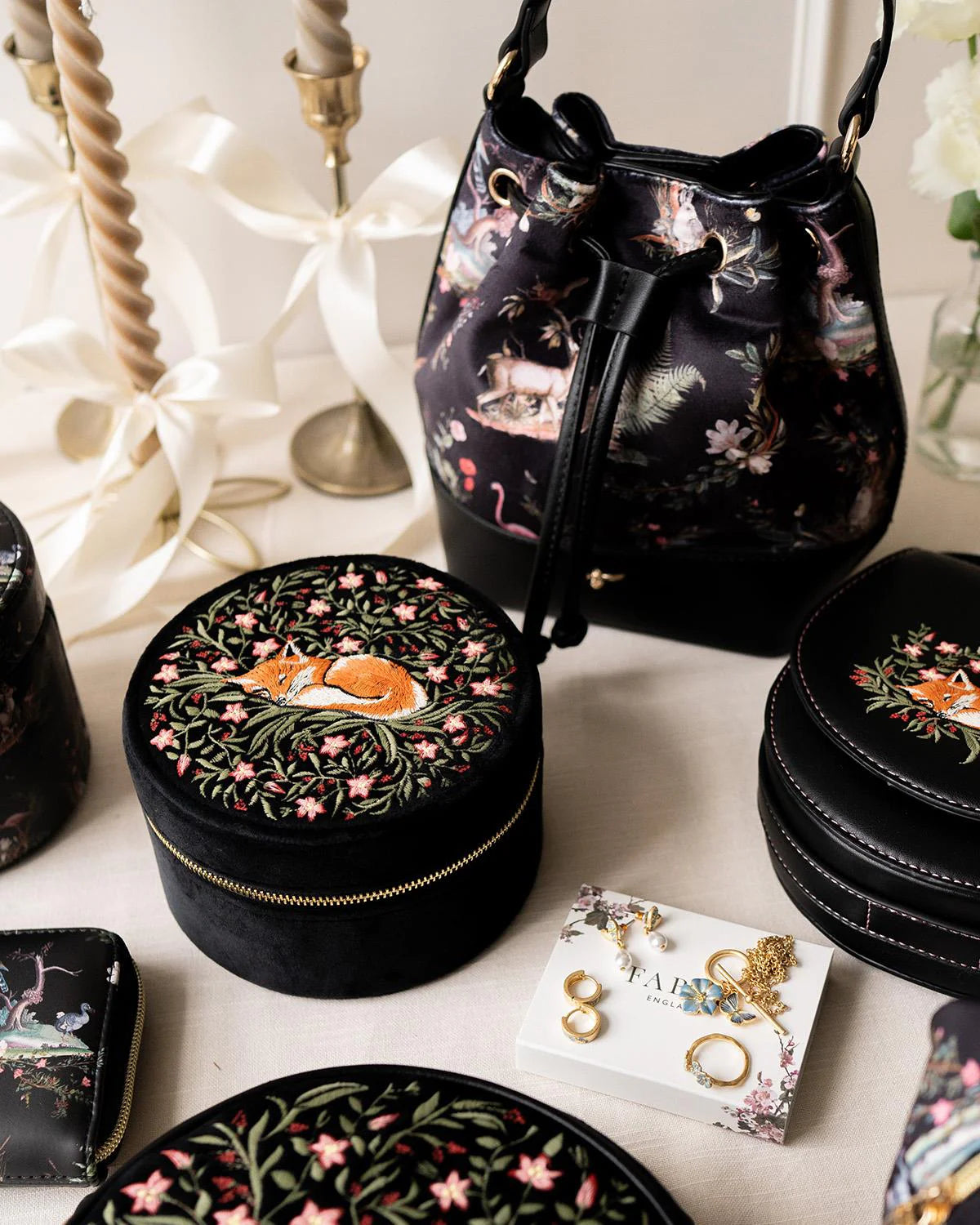 FABLE Sleepy Fox Round Jewelry Box