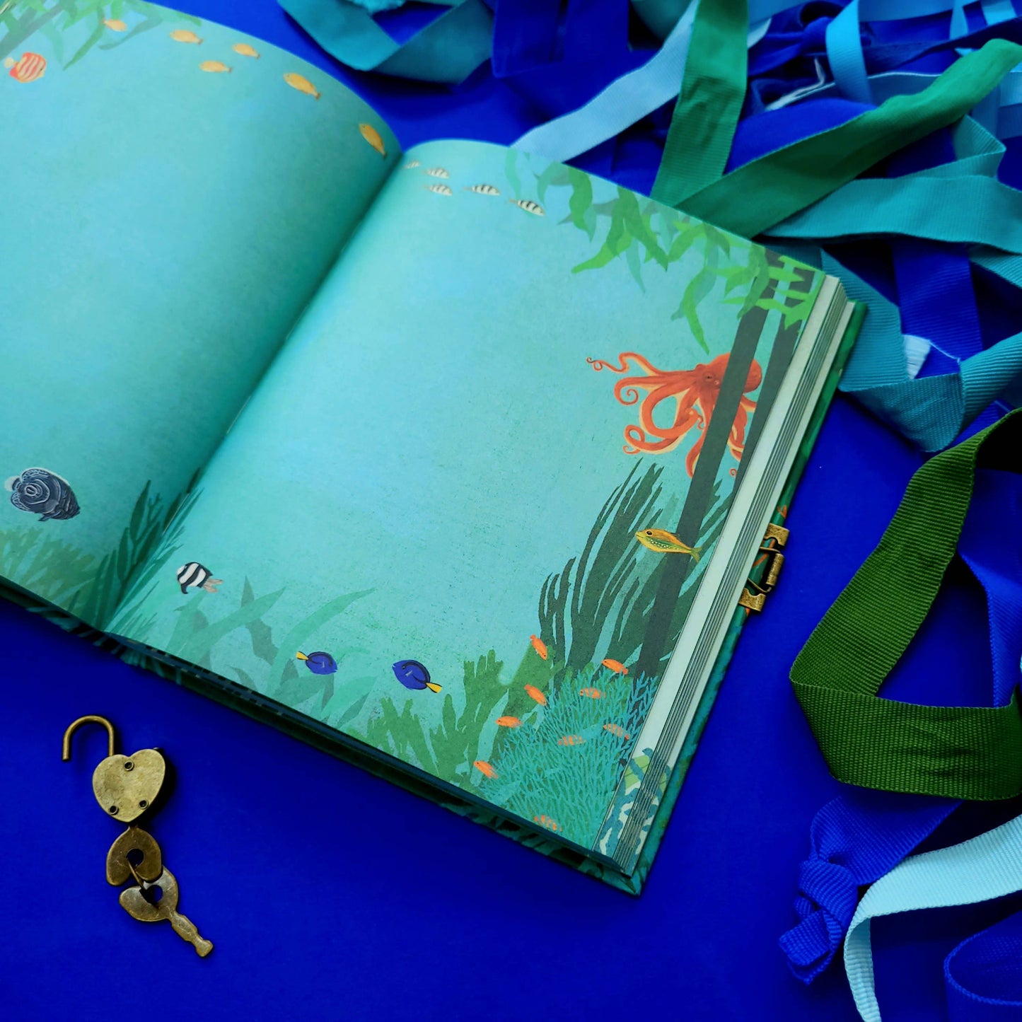 Cuaderno/diario con cerradura Whale Song