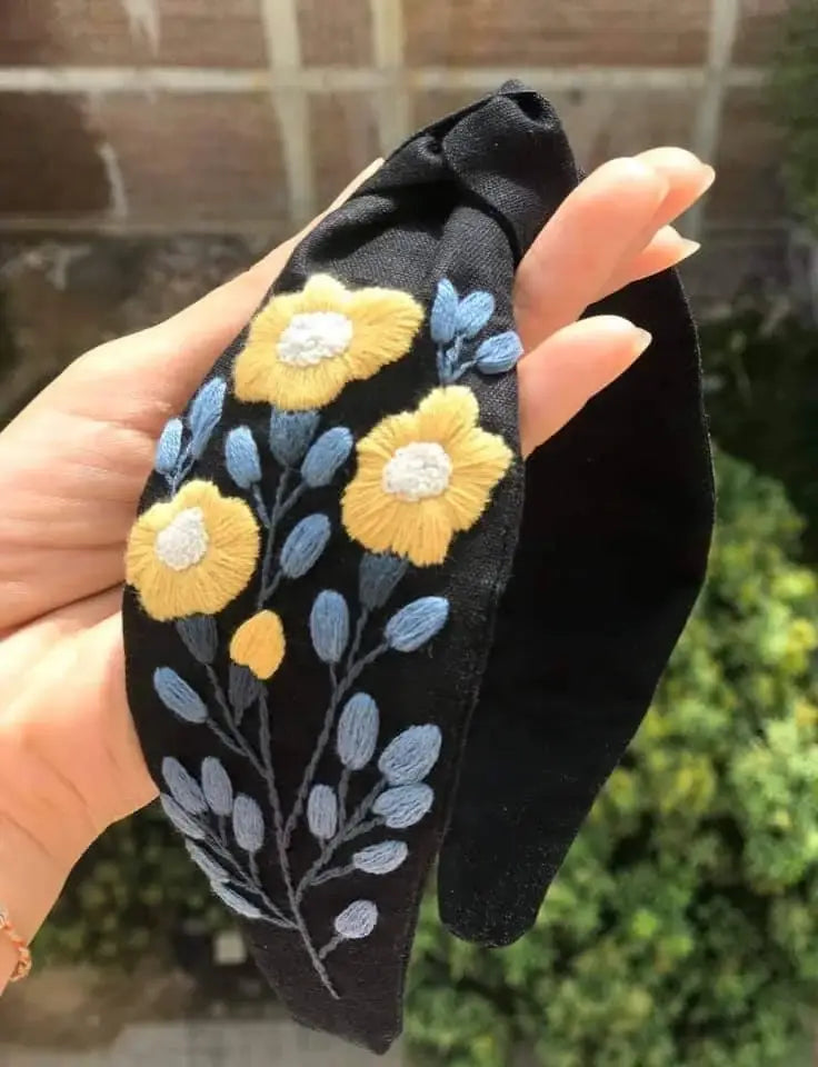 Floral Embroidered Linen Knot Turban-Style Headband