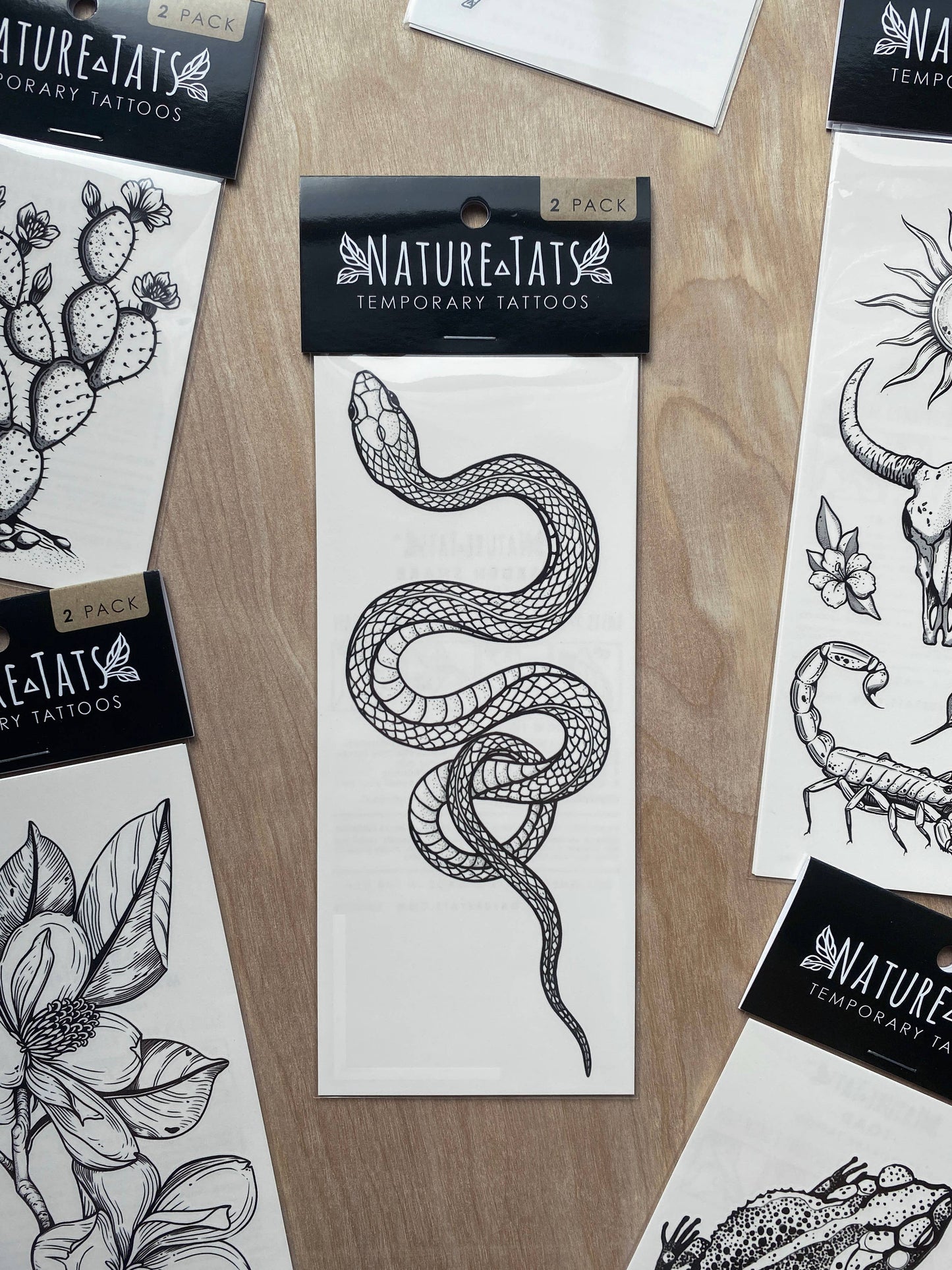 Tatuaje temporal de serpiente de jardín