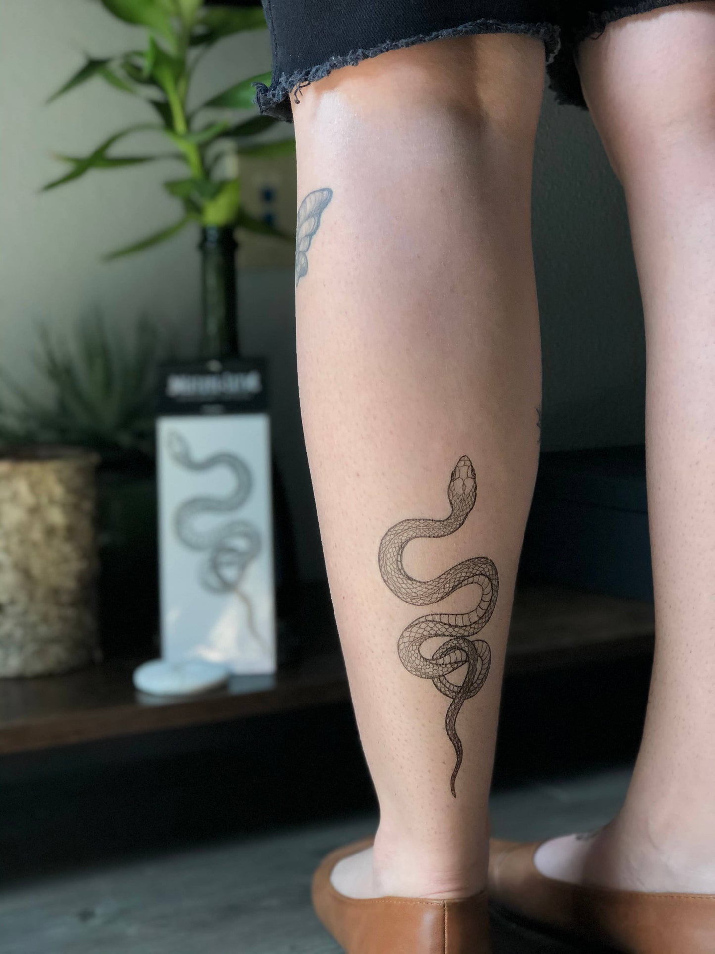 Tatuaje temporal de serpiente de jardín