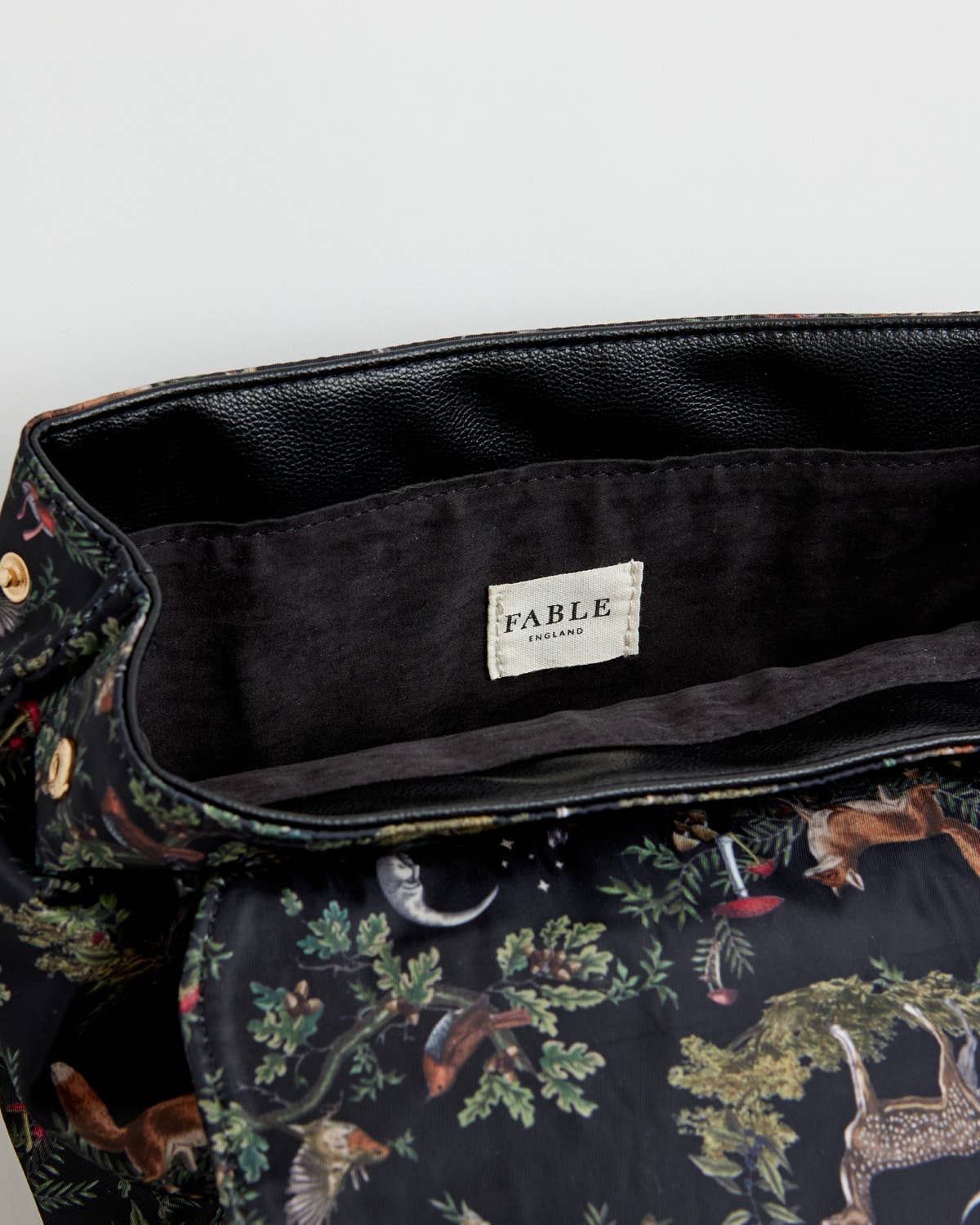 Mochila del bosque "A Night's Tale" (Medianoche)