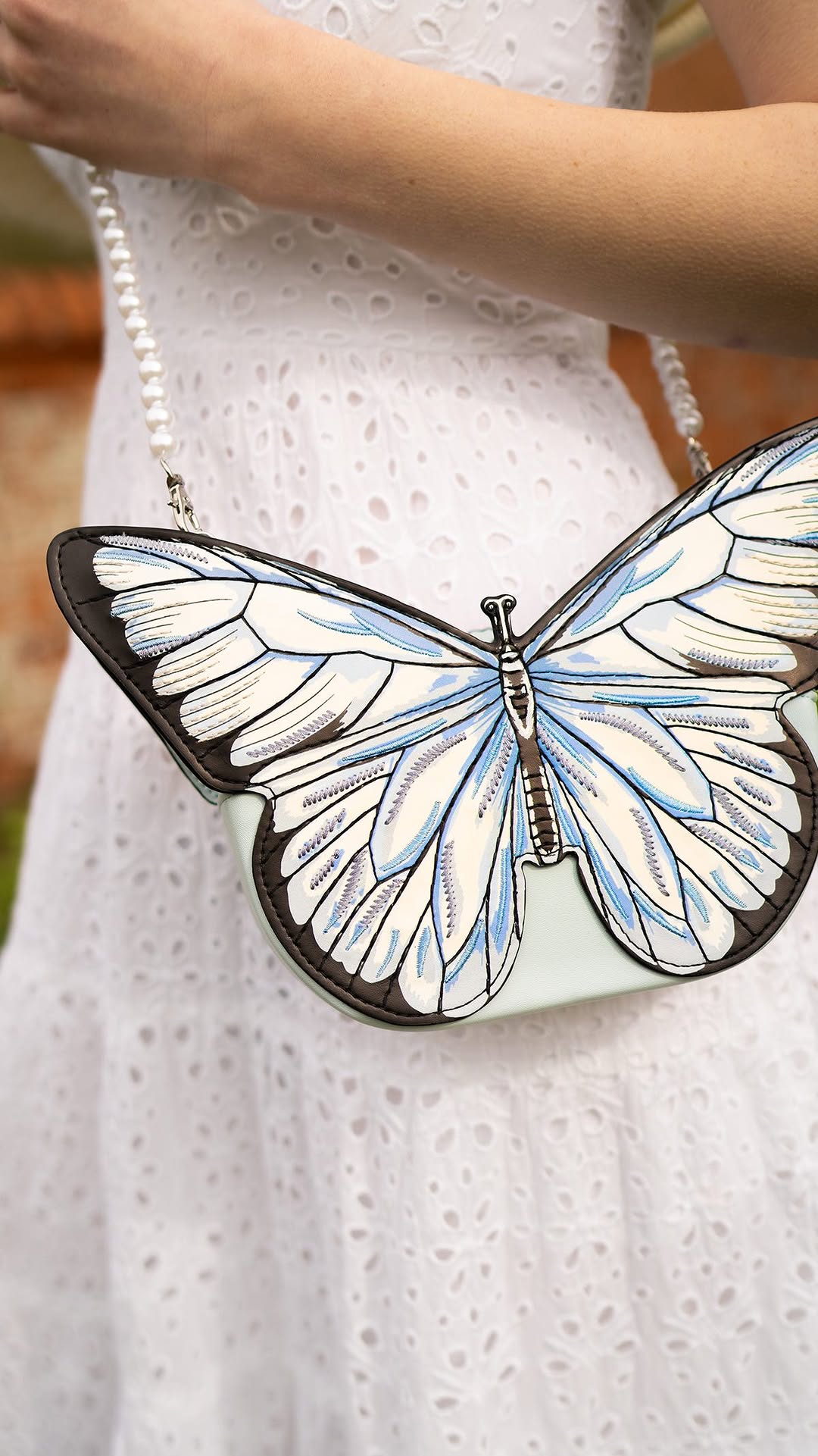Monedero FABLE con mariposa azul